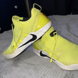 *EXCLUSIVE* Nike Kobe A.D. NXT Volt sz 9.5