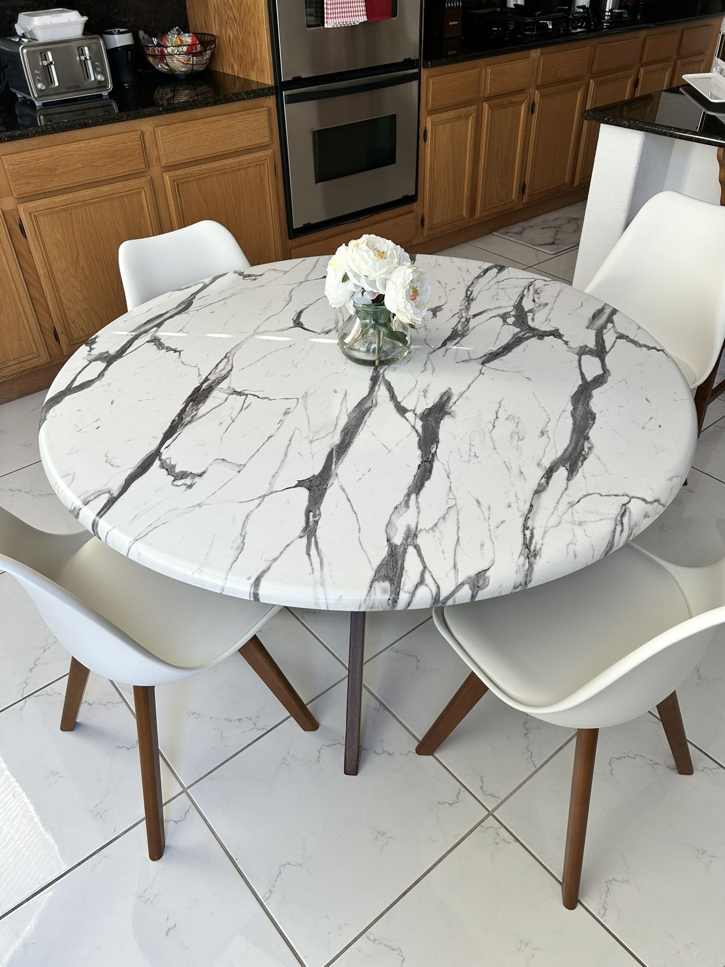 Breakfast Table Seats 4