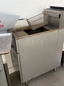 2 Commercial gas fryers Drago