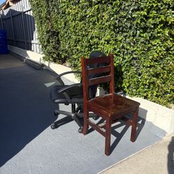 Free Chairs 