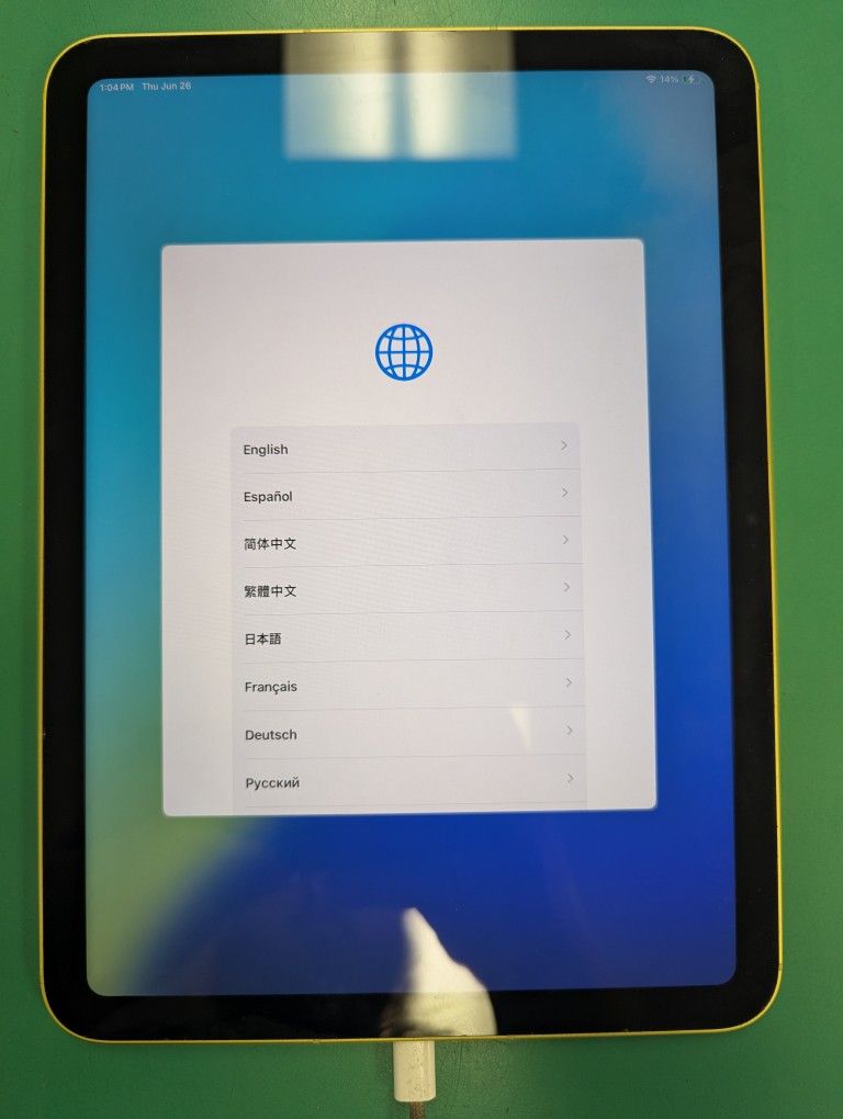 256Gb Apple 10th Gen A2757 IPad Yellow With Power Cord