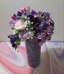 *** SPECIAL SALE *** Vase with Faux Purple Hydrangrea, Roses, Begonias, Calla Lilies in Glass Beads / Epoxy @ Lasting Creations