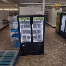 Freezer Two Door Glass