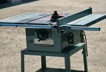 Delta Model 10 Contractor's Table Saw