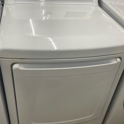 LG Gas Dryer. Like New 
