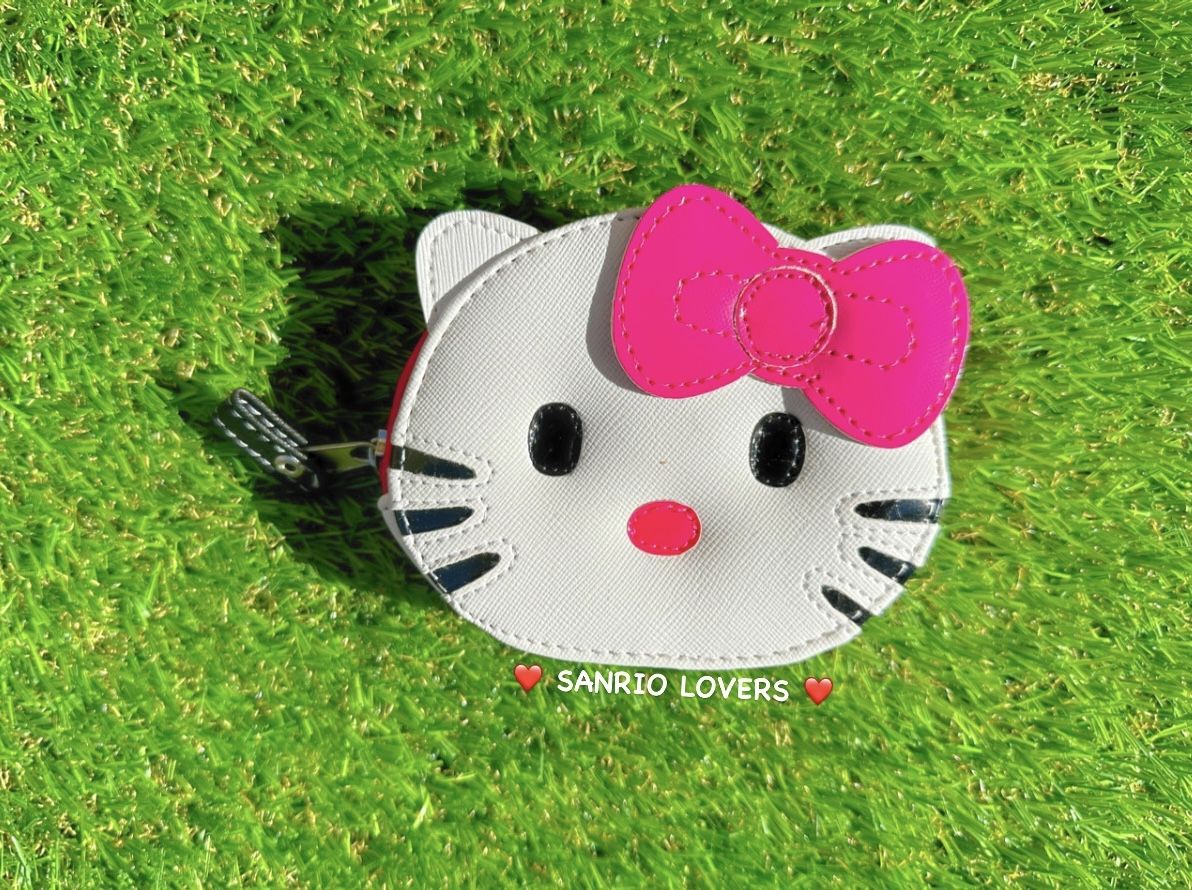 ❤️ Hello Kitty Coin Pouch ❤️