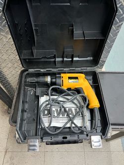 Dewalt DW250 Screwgun in case