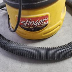 Stinger Shop Vac