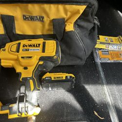 DeWalt Brad Nailer