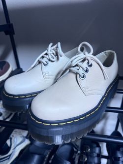 Dr. Martens Quad II Platform Derby in Vintage Taupe size 6 women’s