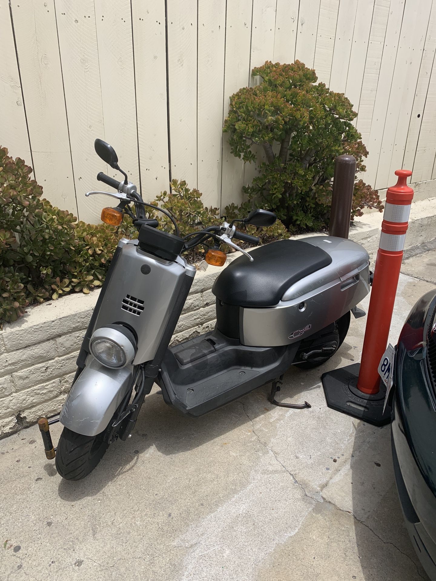 2007 Yamaha C3 50cc Motorcycle / Scooter / Moto. 110 MPG 42 MPH for Sale in San Diego, CA OfferUp