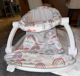 Baby sit up seat free with a purchase only