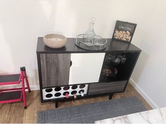 Wine bar