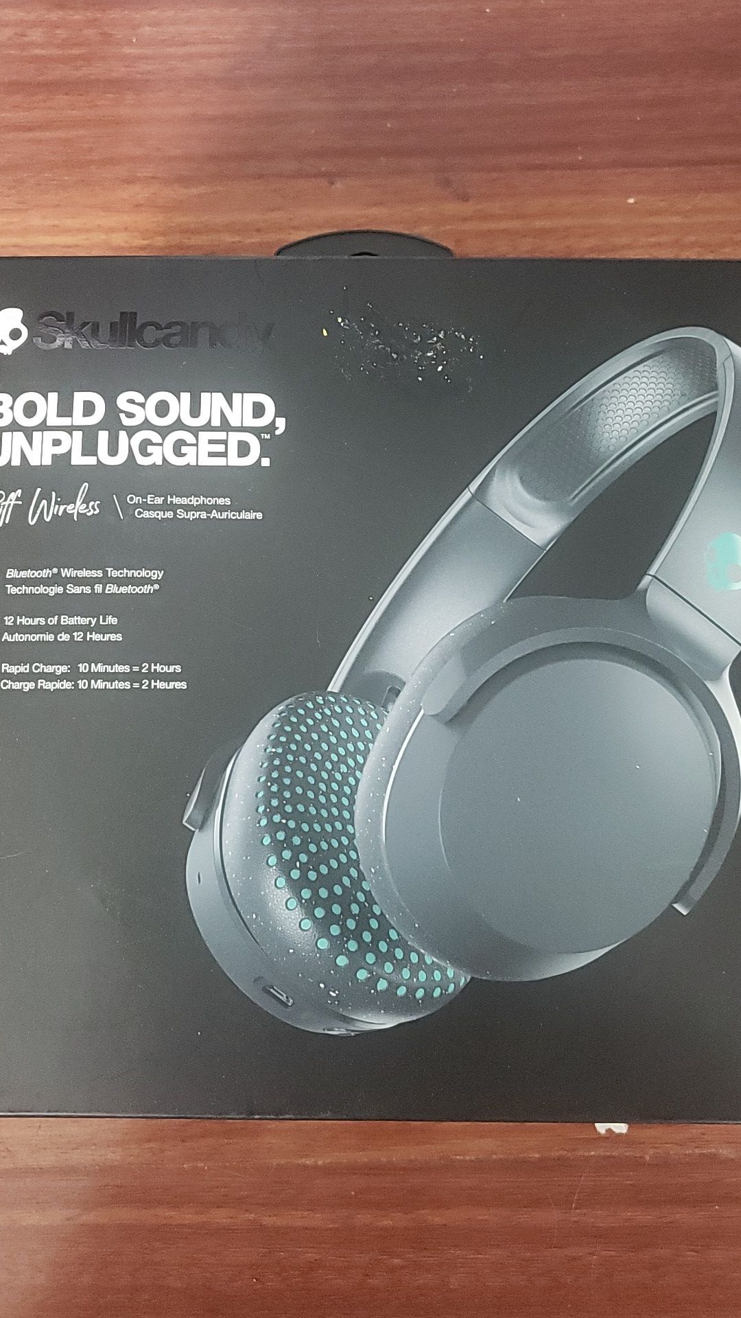 Brand new skullcandy headset bluetooth