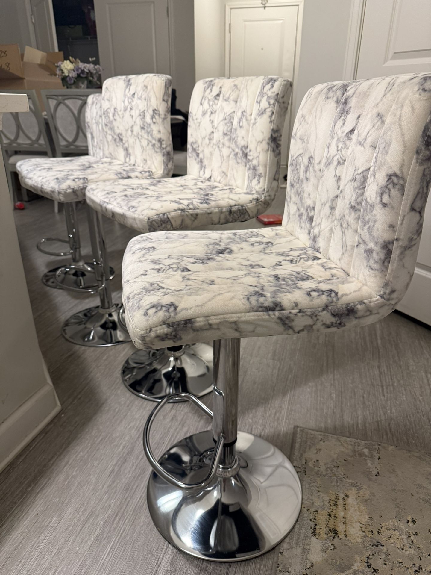 4 Barstools