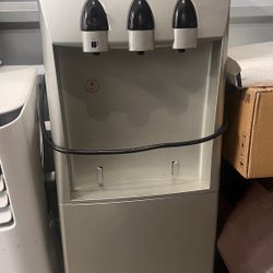 Water Dispenser