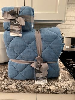 Better Homes & Garden Quilt Set w Shams