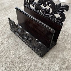 Metal Mail Holder