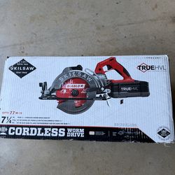 Cordless circular saw kit   7 1/4