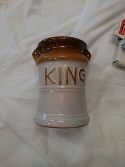 King ceramic vase Or Cup Or Pencil Holder