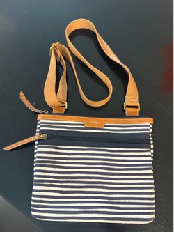 Fossil Keeper Woman’s handbag White And Blue Striped Adjustable Strap Crossbody