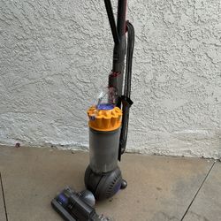 Dyson ball multi floor 2 + New Filters 