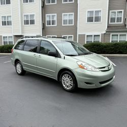2010 Toyota Sienna