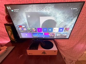 Xbox series S with Victrix Control and 32 in monitor