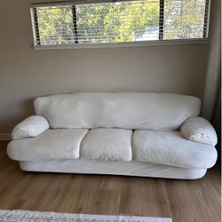 Free Couch 