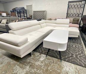 White Modern Sofa Sectional With Adjustable Headrest 