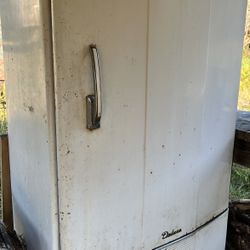 Vintage Montgomery Ward Deluxe