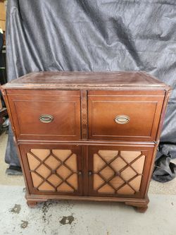 Vintage 1940s Mid Century Radio Console Phonograph Cabinet - Chicago Stations