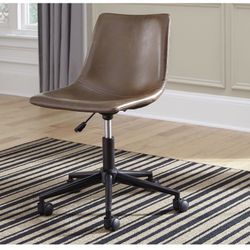 Swivel Home Office Desk Chair with Bucket Seat (Brown)
