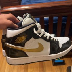 Jordan 1 Patent Gold