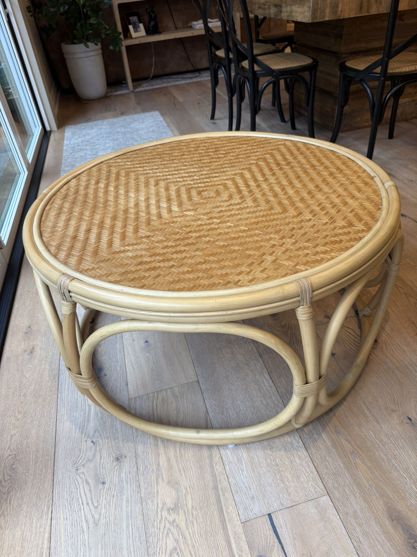 Rattan Coffee Table 39” Round
