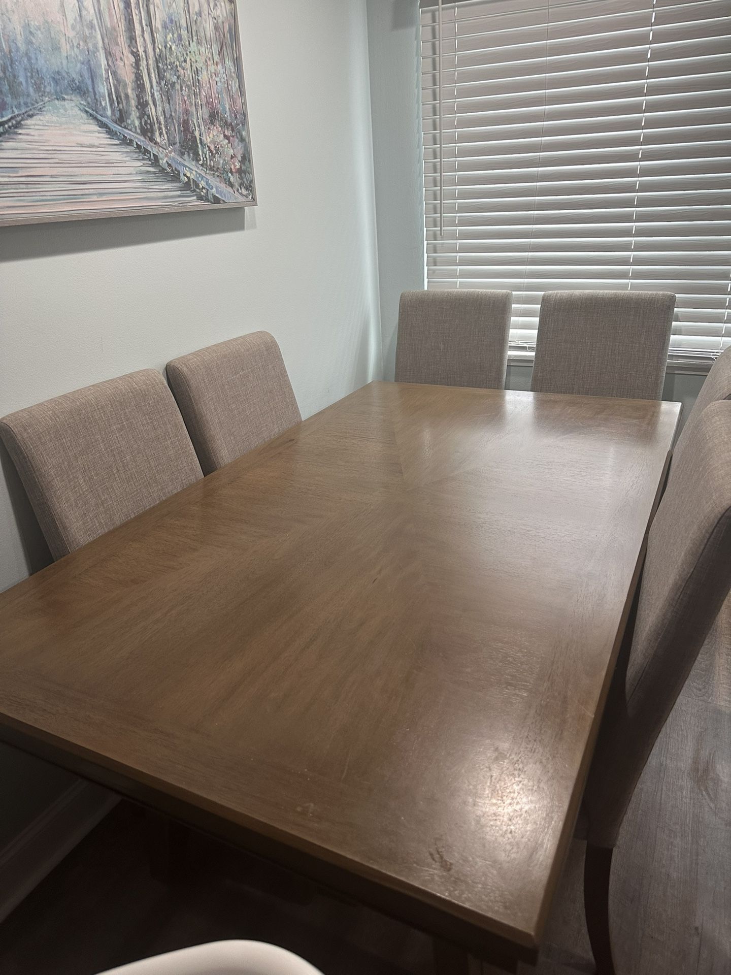 Table With 6 Chairs 