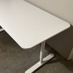 Adjustable Table