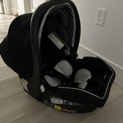 Graco SnugRide 35 Lite Infant Car Seat 