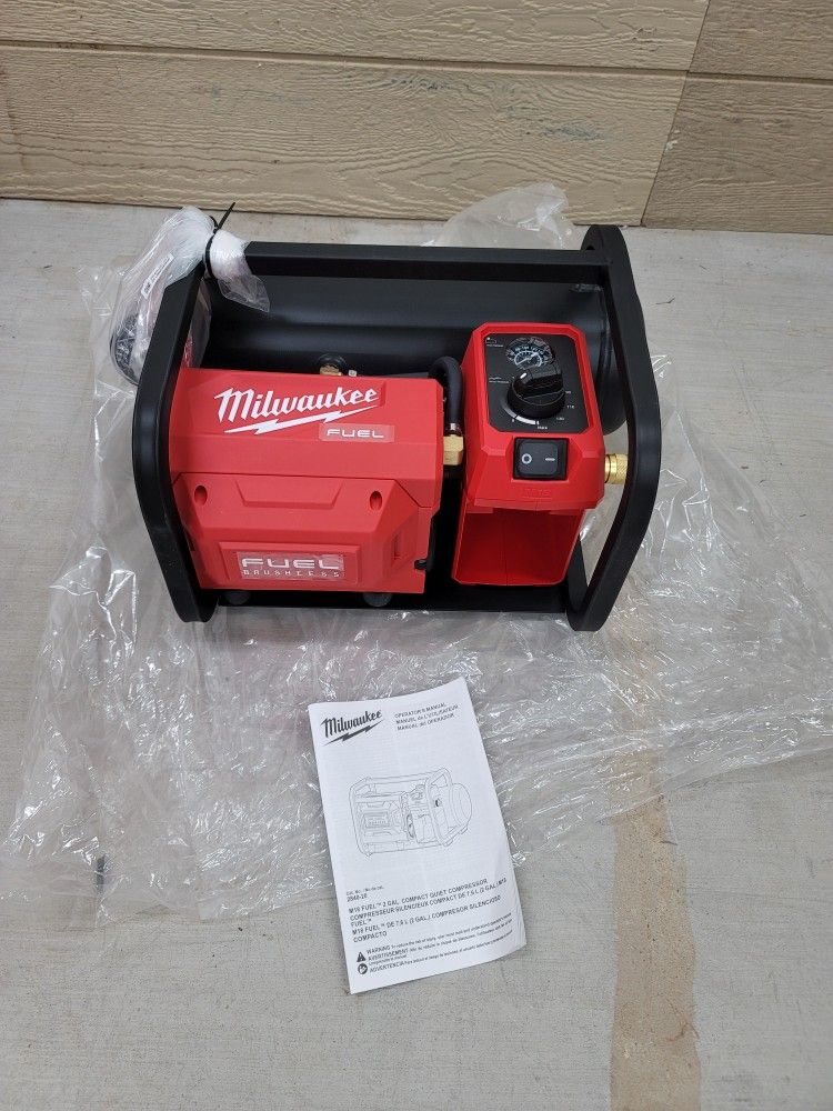 Milwaukee M18 fuel 2gal air compressor compresor de aire
2840-20