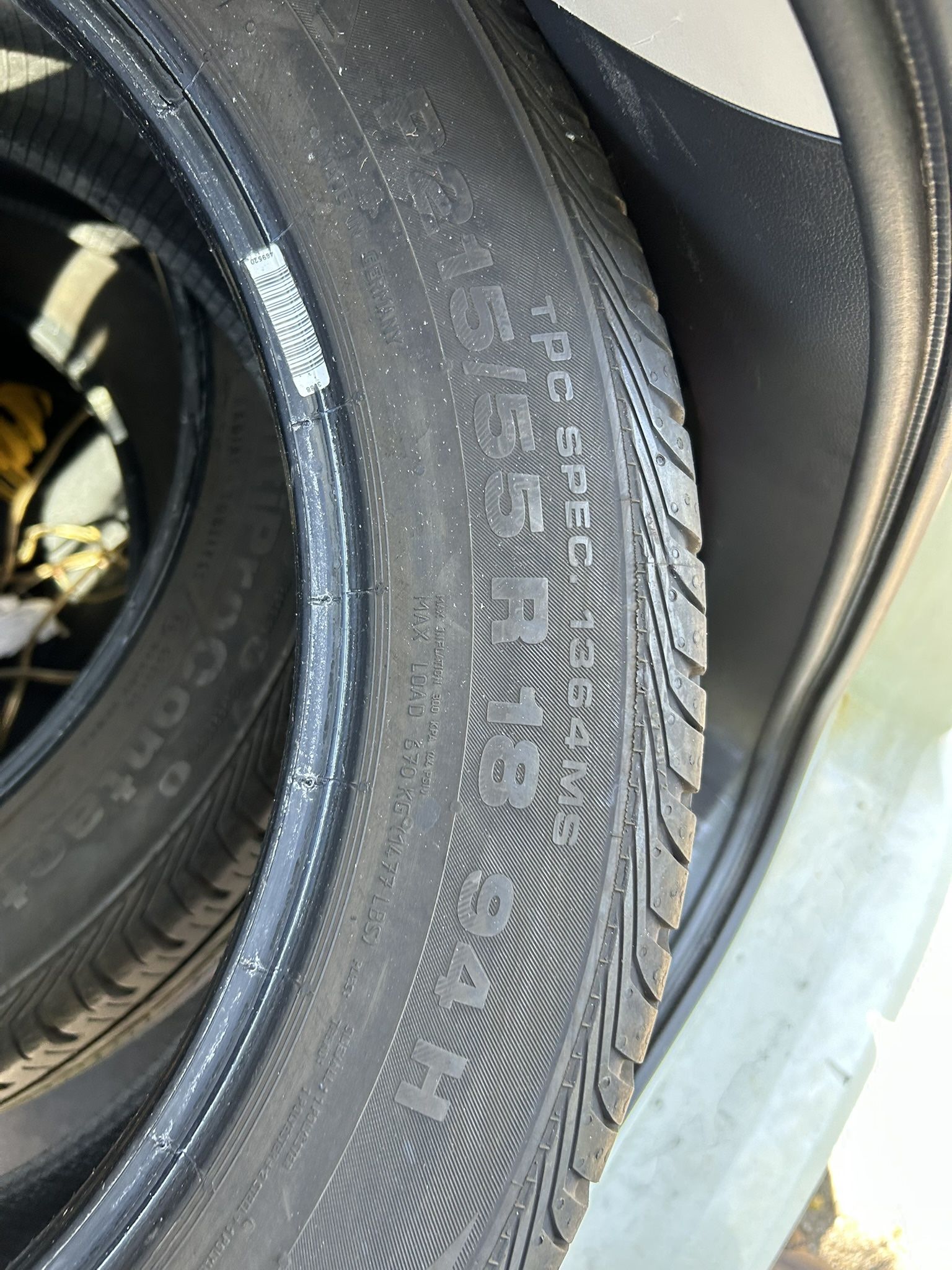 P215/55r/18