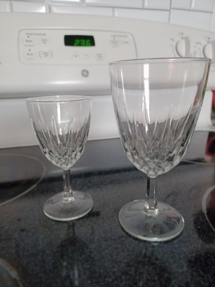 Glassware 11pc.