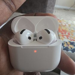 Airpods Gen 4s