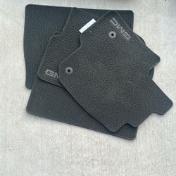 2025 GMC Sierra 1500 Denali Mats & Under storage