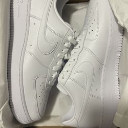 DS NIKE AIR FORCE 1 WHITE PREMIUM