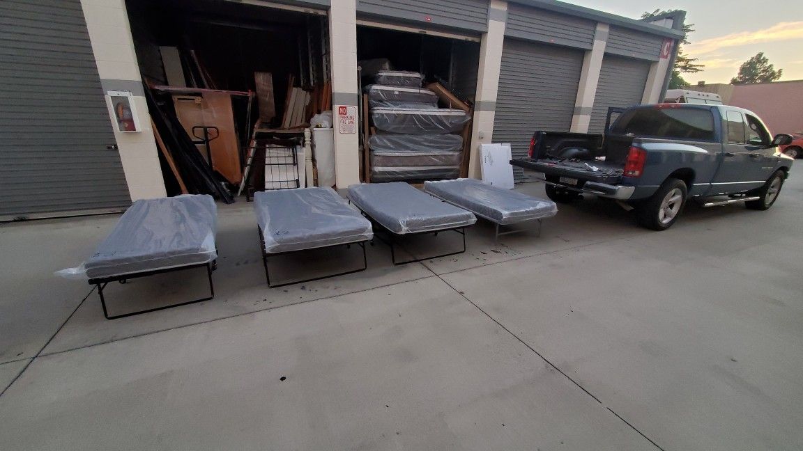 Twin Bed With Mattress 229