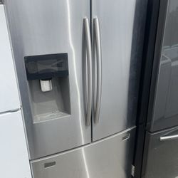 Samsung French Door Refrigerator With 90 Day Warranty