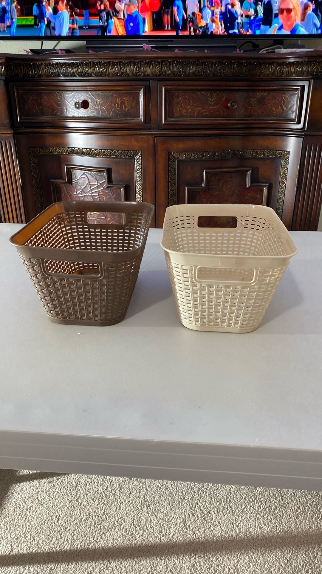 Storage baskets