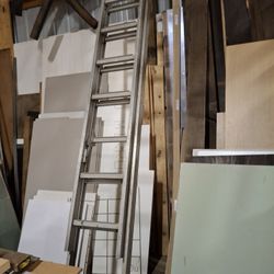 20 Ft Sliding Adjustable Ladder