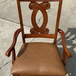SOLID WOOD SUPER COMFORTABLE ARMCHAIR 