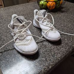 Volleyball  Zoom Hypercourt Shoes